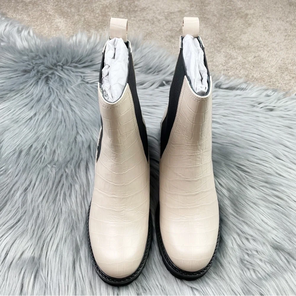 New Seychelles FarFetched Leather Chelsea Lug Boots in Cream